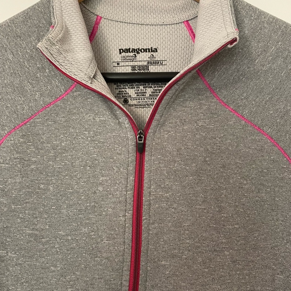 Patagonia Capilene Women’s Midweight Zip Neck Heather Gray and Pink Zip Pullover - Picture 4 of 6